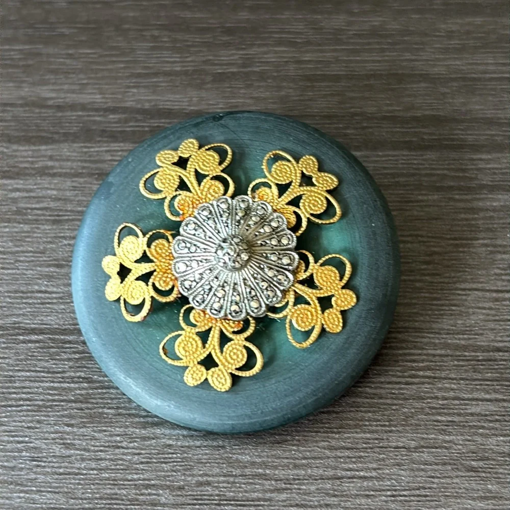 Antique Button Pins Embellished Brooches‎ (2)